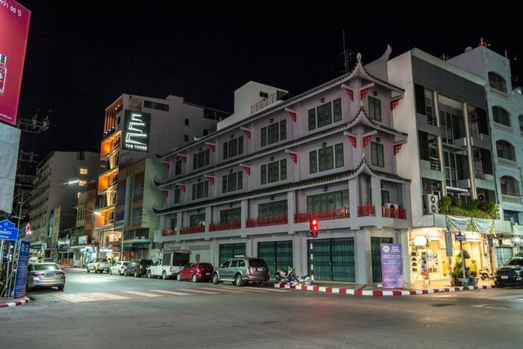 The Three Hat Yai Bagian luar foto